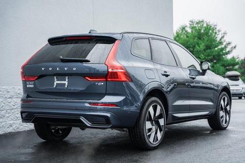 2025 Volvo XC60 Plug-In Hybrid T8 Plus