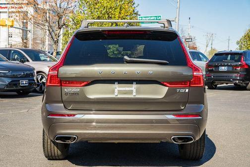 Pine Grey Metallic 2021 Volvo XC60 T5 Inscription