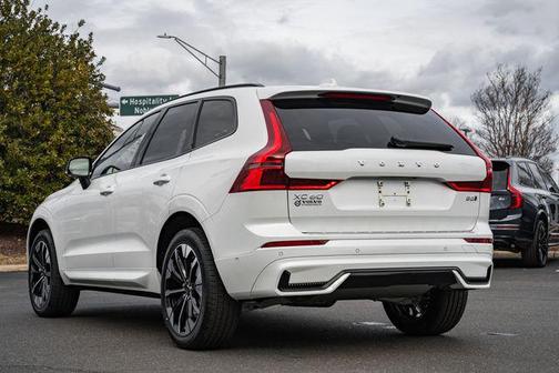 2026 Volvo XC60 B5 Plus