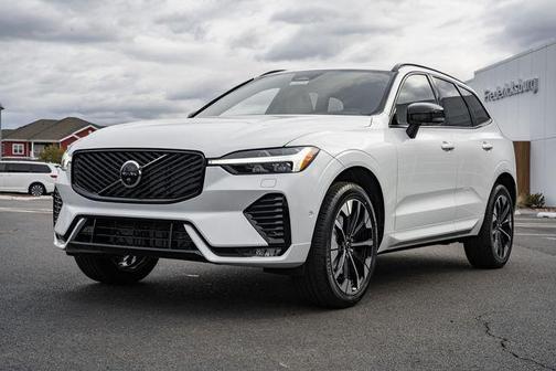 2026 Volvo XC60 B5 Plus