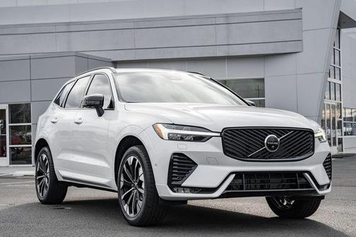 2026 Volvo XC60 B5 Plus