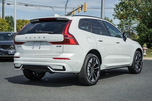 2026 Volvo XC60 B5 Plus