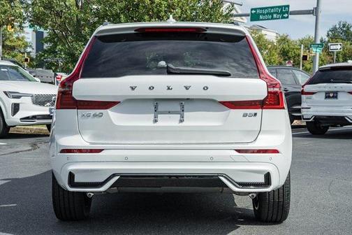 2026 Volvo XC60 B5 Plus