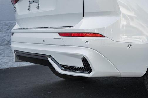 2025 Volvo XC60 B5 Ultra