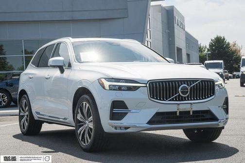 Crystal White Metallic 2022 Volvo XC60 B5 Inscription