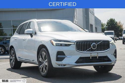 Crystal White Metallic 2022 Volvo XC60 B5 Inscription