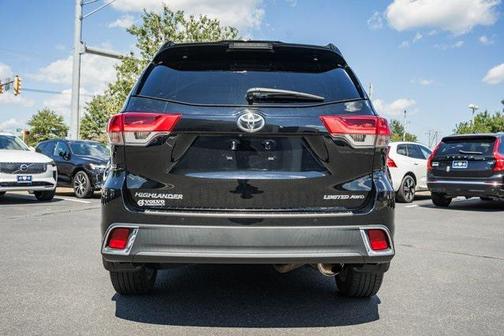 2019 Toyota Highlander Limited Platinum
