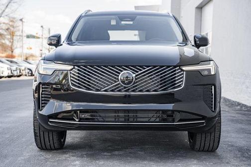 2025 Volvo XC90 B5 Plus 7-Seater