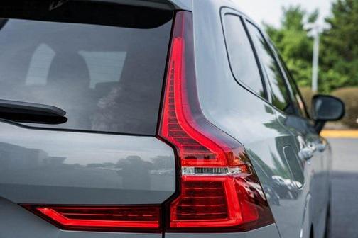 2025 Volvo XC60 Plug-In Hybrid Plus