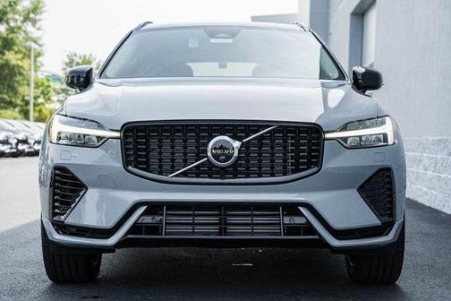 2025 Volvo XC60 Plug-In Hybrid Plus
