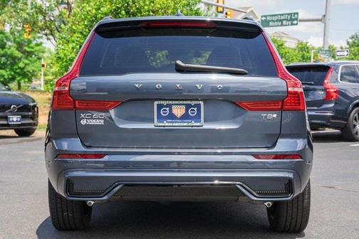 2025 Volvo XC60 Plug-In Hybrid T8 Plus