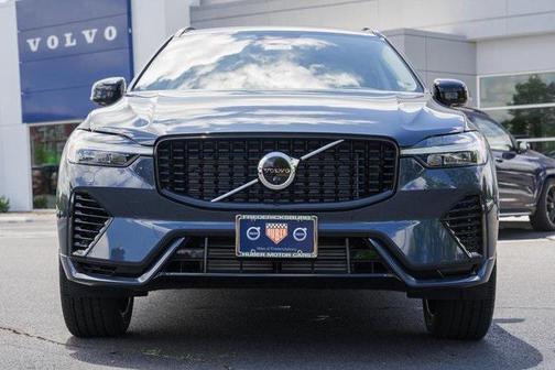 2025 Volvo XC60 Plug-In Hybrid T8 Plus