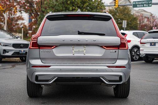 Aurora Silver 2026 Volvo XC60 B5 Plus