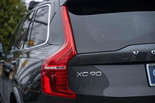 2023 Volvo XC90 B6 Plus 7-Seater