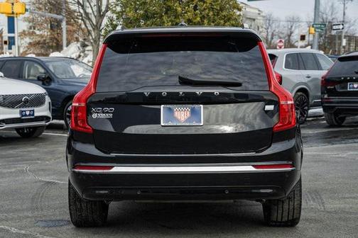 2024 Volvo XC90 Recharge Plug-In Hybrid T8 Ultimate Bright Theme 7-Seater