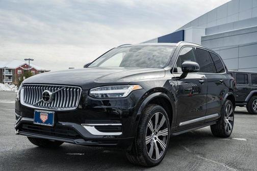 2024 Volvo XC90 Recharge Plug-In Hybrid T8 Ultimate Bright Theme 7-Seater