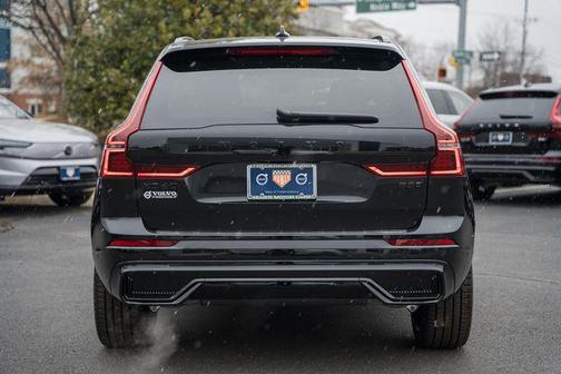 2026 Volvo XC60 B5 Ultra Black Edition