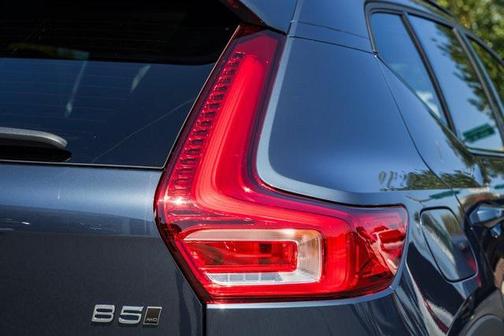 2026 Volvo XC40 B5 Ultra
