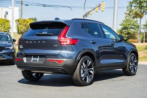 2026 Volvo XC40 B5 Ultra