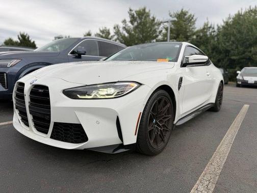Alpine White 2022 BMW M4 Base