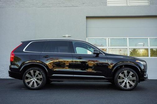 2025 Volvo XC90 Plus