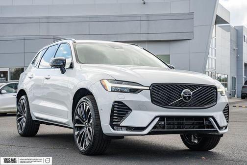 Crystal White Metallic 2026 Volvo XC60 B5 Ultra