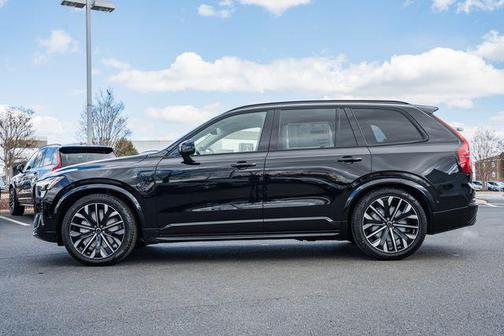 Onyx Black Metallic 2026 Volvo XC90 Ultra Dark Theme, B6 AWD Gas (mild hybrid), Gasoline, 6 Seats