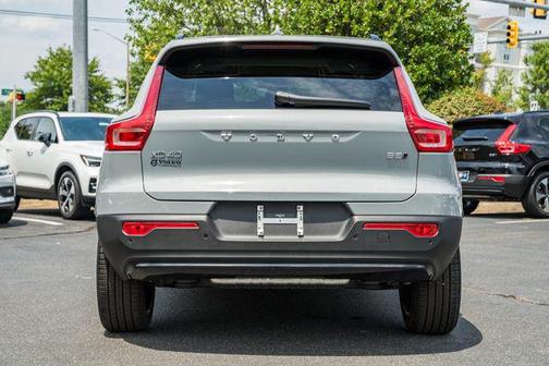 Vapour Grey Metallic 2026 Volvo XC40 Plus, B5 AWD Gas (mild hybrid), Dark