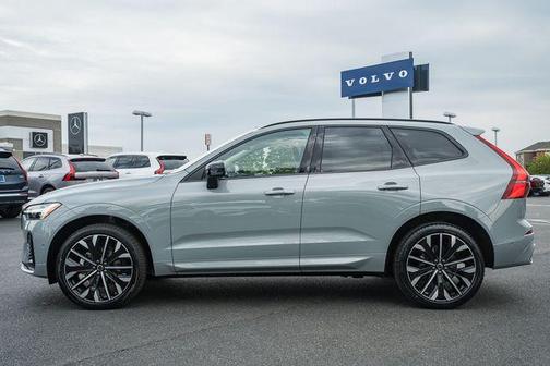 Vapour Grey Metallic 2026 Volvo XC60 B5 Ultra