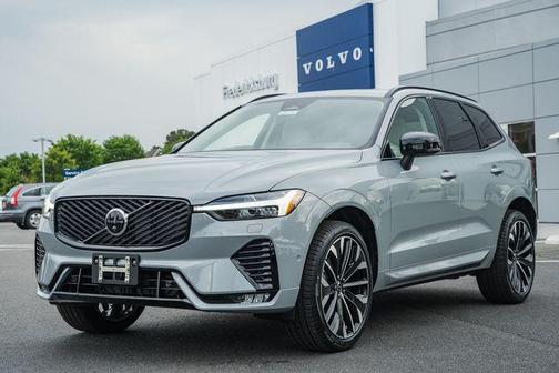 Vapour Grey Metallic 2026 Volvo XC60 B5 Ultra