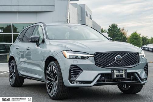 Vapour Grey Metallic 2026 Volvo XC60 B5 Ultra
