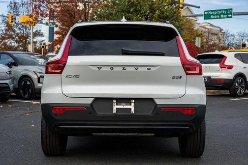 2026 Volvo XC40 B5 Plus