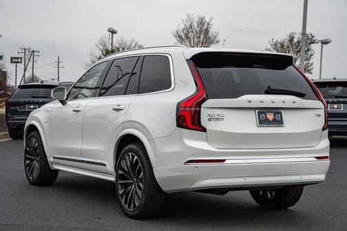 2025 Volvo XC90 Plug-In Hybrid T8 Plus 7-Seater