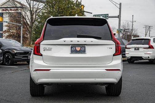 2025 Volvo XC90 Plug-In Hybrid T8 Plus 7-Seater