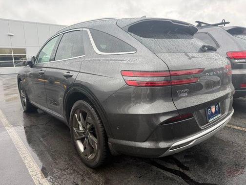 Makalu Gray 2024 Genesis Electrified GV70 Advanced AWD