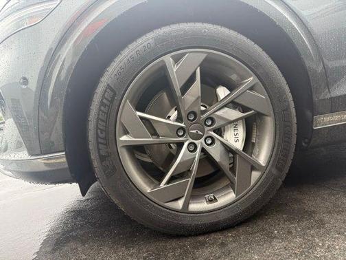 Makalu Gray 2024 Genesis Electrified GV70 Advanced AWD