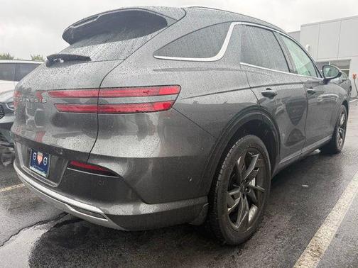 Makalu Gray 2024 Genesis Electrified GV70 Advanced AWD