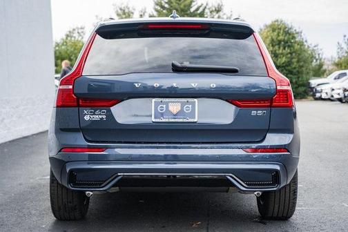 2025 Volvo XC60 B5 Core