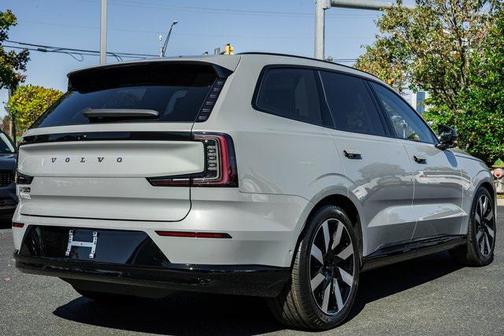 2025 Volvo EX90 Twin Motor Ultra