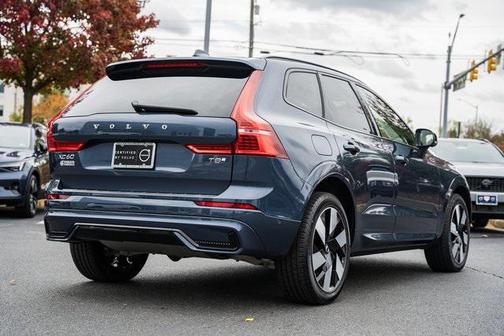 2025 Volvo XC60 Plug-In Hybrid T8 Plus