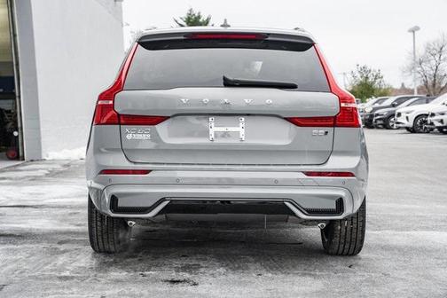 2025 Volvo XC60 B5 Plus