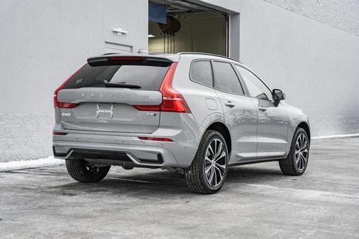 2025 Volvo XC60 B5 Plus