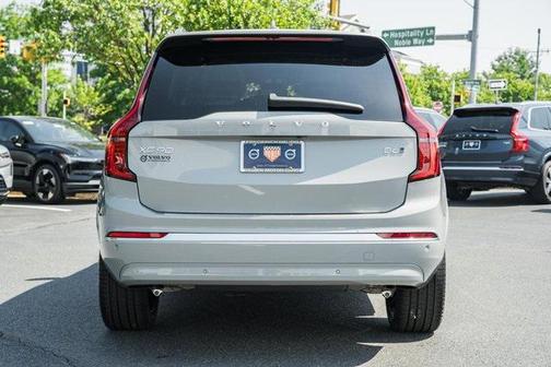 2025 Volvo XC90 B6 Plus 7-Seater