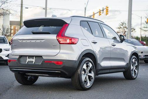 2026 Volvo XC40 B4 Plus