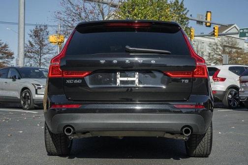 2019 Volvo XC60 T5 Momentum