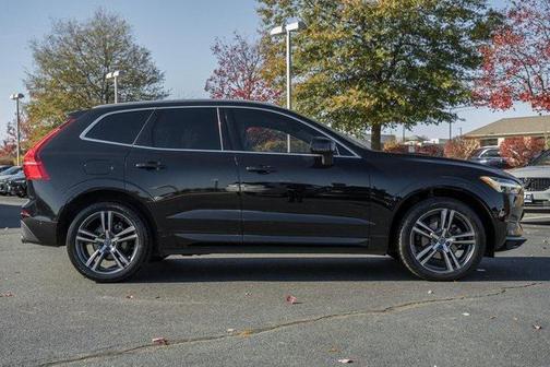 2019 Volvo XC60 T5 Momentum