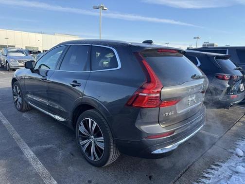 2023 Volvo XC60 B5 Plus Bright Theme