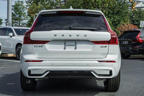 2026 Volvo XC60 B5 Ultra