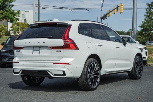 2026 Volvo XC60 B5 Ultra