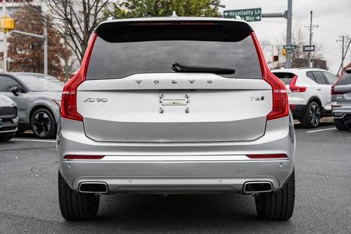 2021 Volvo XC90 T6 Inscription